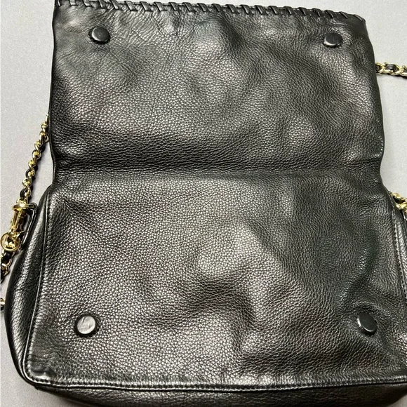 Tory Burch Marion Fold-Over Leather Crossbody – Black & Gold - Picture 4 of 10